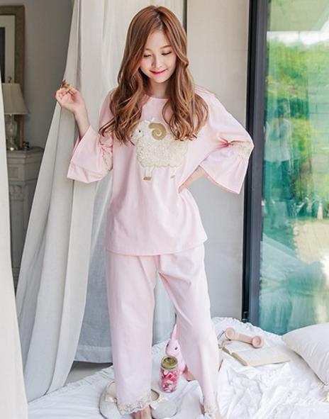 秋天有这几款蕾丝小羊印花睡衣满足你的少女心(图) 秋天有这几款蕾丝小羊印花睡衣满足你的少女心(图)