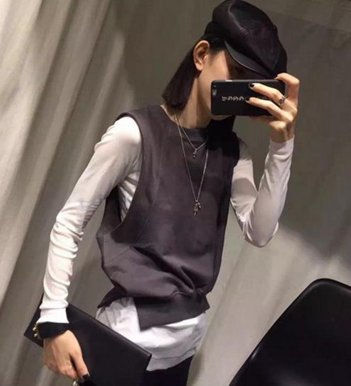 套装也能美出仪态万方：新款开衩背带裙两件套分享