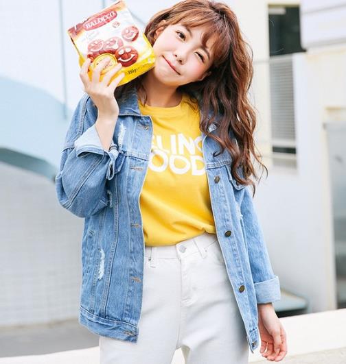 短裤搭配麂皮绒铆钉工装夹克：5款夹克个性十足（图）