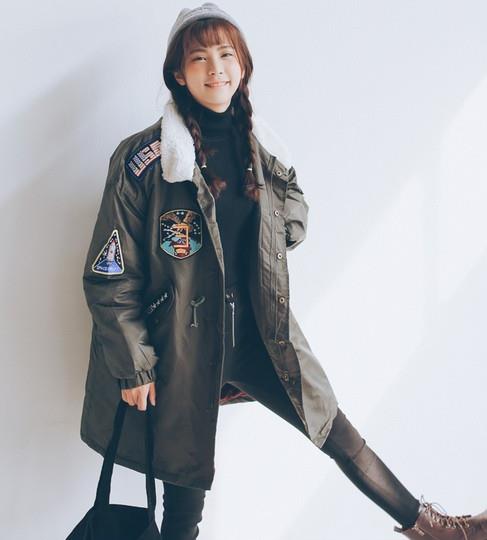 军绿色BF风宽松加厚工装棉服怎么穿才飒爽有型(图) 军绿色BF风宽松加厚工装棉服怎么穿才飒爽有型(图)