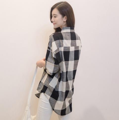 小脚裤搭配全棉格子衬衫:时尚百搭衬衫推荐(图) 小脚裤搭配全棉格子衬衫:时尚百搭衬衫推荐(图)