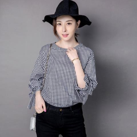 小脚裤搭配全棉格子衬衫:时尚百搭衬衫推荐(图) 小脚裤搭配全棉格子衬衫:时尚百搭衬衫推荐(图)