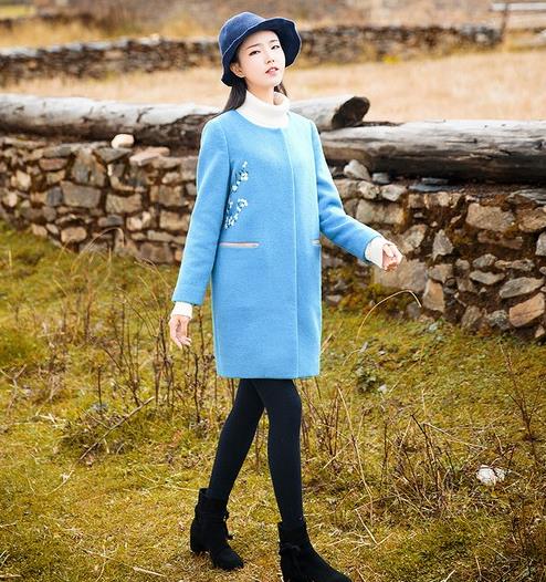 蝴蝶结纯色假两件套搭配：时尚两件套演绎甜美风