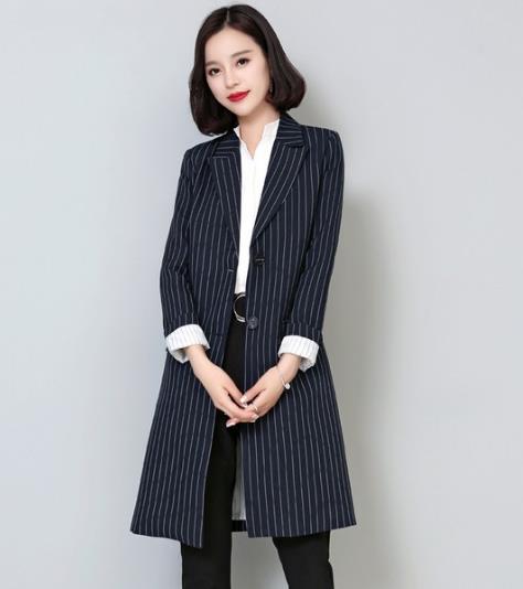 今年秋日最时髦搭配：时尚帅气金丝绒修身西服推荐