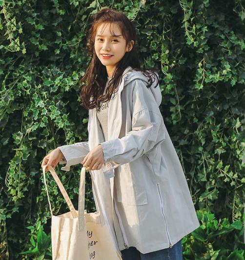 专属小个子女人的风衣：七分袖宽松风衣搭配分享