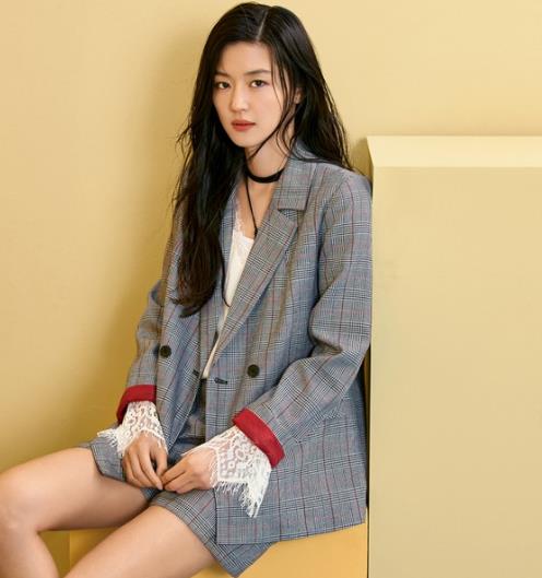 6款显高显瘦的格子西装外套短裤套装搭配分享（图）