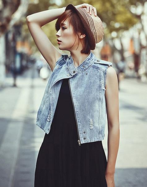 没有牛仔马甲谈什么时尚：牛仔马甲的多种搭配（图）
