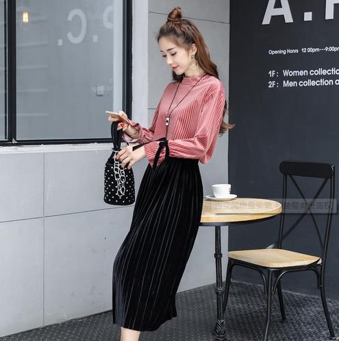 蕾丝背带裙两件套怎么搭配才能性感又时尚（图）