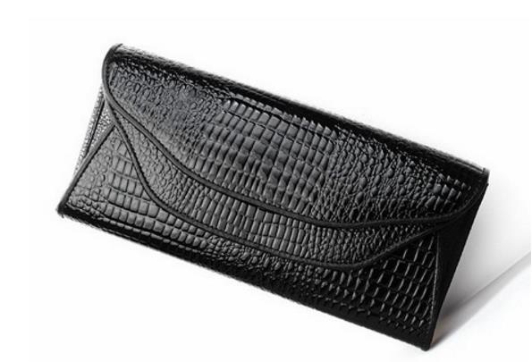 铆钉中长款手拿包分享：打造细腻、浪漫和奢华