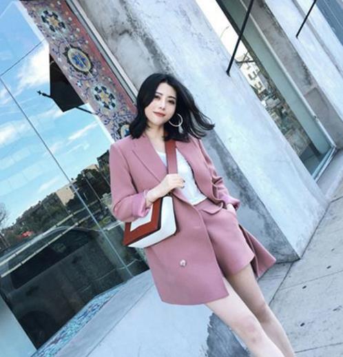 秋季穿小西装休闲外套正合适：保暖又提升气质（图）