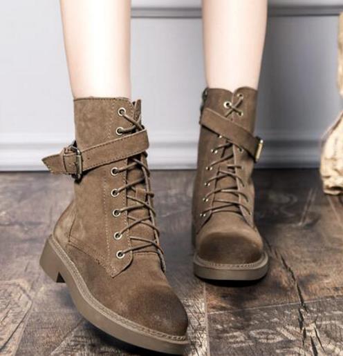 秋冬款拉链流苏磨砂马丁靴搭配：这个冬天更帅气