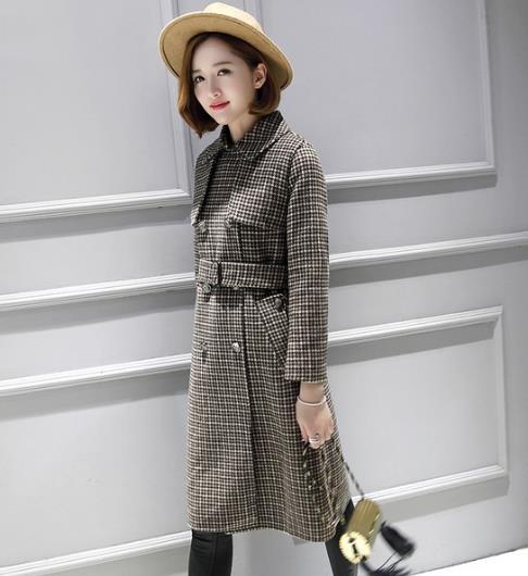 连衣裙搭配中长双面呢大衣：尽显简约之美（图）