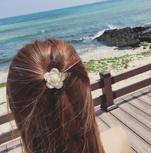 波浪镶钻发箍怎么搭配:时尚又美观发箍推荐(图) 波浪镶钻发箍怎么搭配:时尚又美观发箍推荐(图)