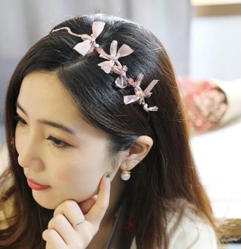 波浪镶钻发箍怎么搭配:时尚又美观发箍推荐(图) 波浪镶钻发箍怎么搭配:时尚又美观发箍推荐(图)