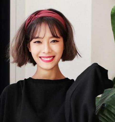 波浪镶钻发箍怎么搭配：时尚又美观发箍推荐（图）