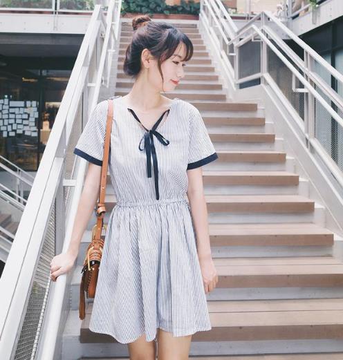 比长裙都好看的6款虎头刺绣系带领衬衫裙推荐（图）