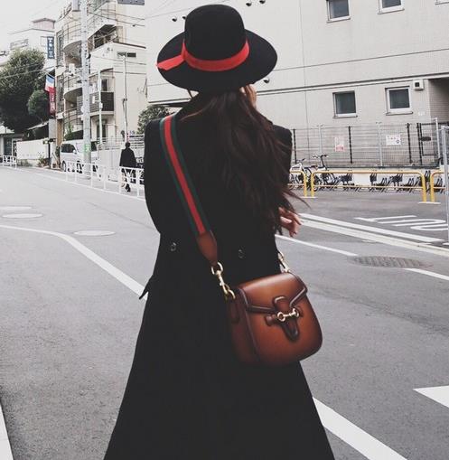 6款时尚金属按扣链条包轻松打造甜美淑女范儿（图）