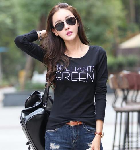 杨颖同款印花T恤怎么搭配下装:彰显朝气与生机(图) 杨颖同款印花T恤怎么搭配下装:彰显朝气与生机(图)