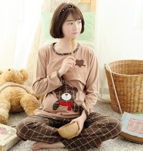 时尚条纹拼接连衣裙：简洁大方连衣裙搭配（图）