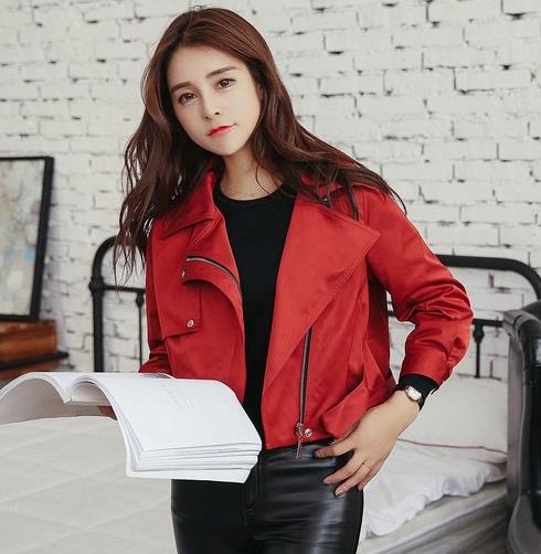 什么裤子搭配高腰翻领短夹克才能彰显利落干净(图) 什么裤子搭配高腰翻领短夹克才能彰显利落干净(图)