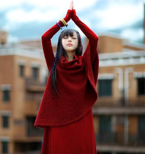 秋冬款蕾丝两件套针织连衣裙：好看显瘦还保暖（图）