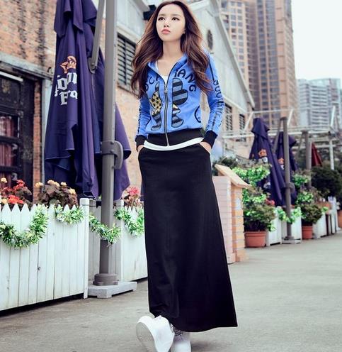 手拿包搭配格纹西装中裙两件套：知性不失个性（图）