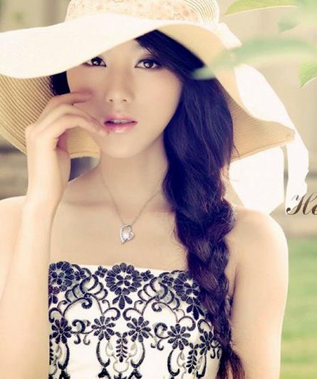 玫瑰花多层镶钻项链搭配：纯净清雅项链分享（图）