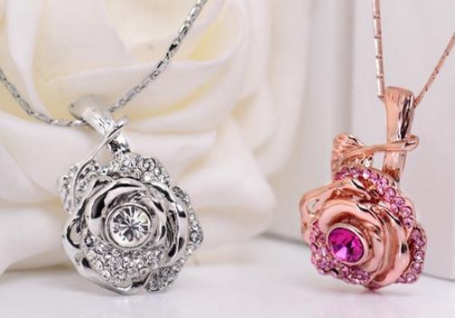 玫瑰花多层镶钻项链搭配：纯净清雅项链分享（图）