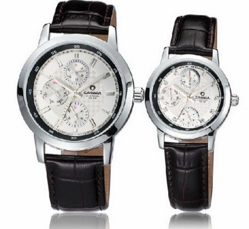 时尚经典水钻情侣对表搭配：新款情侣对表分享（图）