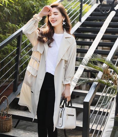 圆环扣蝙蝠袖外套搭配百褶半身裙：显高显瘦（图）