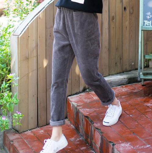 高腰鱼尾微喇九分裤搭配高跟鞋:轻松打造大长腿 高腰鱼尾微喇九分裤搭配高跟鞋:轻松打造大长腿