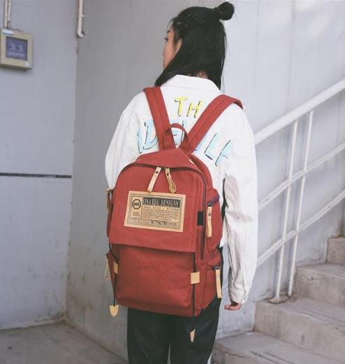 迪丽热巴同款迷你双肩包：简洁大方好穿搭（图）