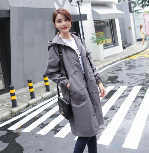 胖妹子看过来：显瘦中长款风衣时尚外套推荐（图)