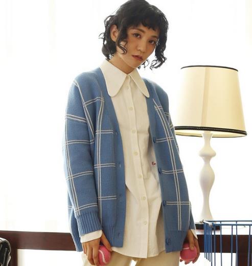 有格纹立领斗篷的搭配：秋冬还怕不够时尚吗（图）