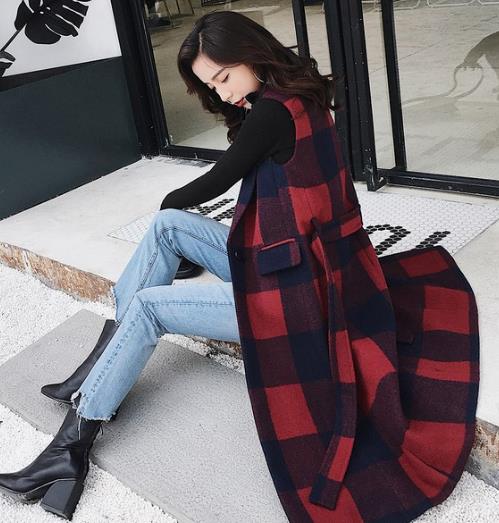 有格纹立领斗篷的搭配：秋冬还怕不够时尚吗（图）