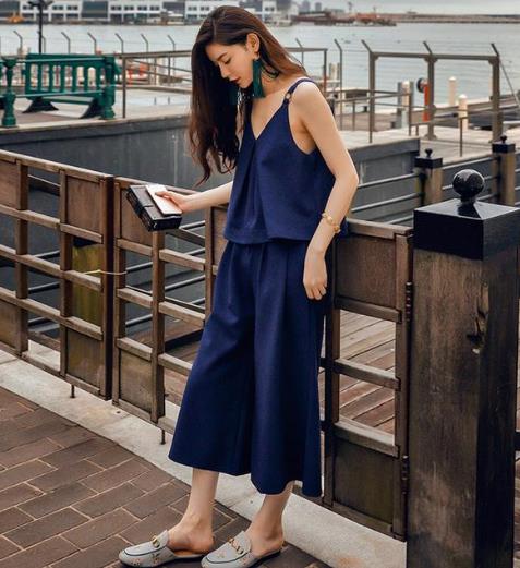 洋气女人都在买小套装了：这样穿套装巨时髦（图）