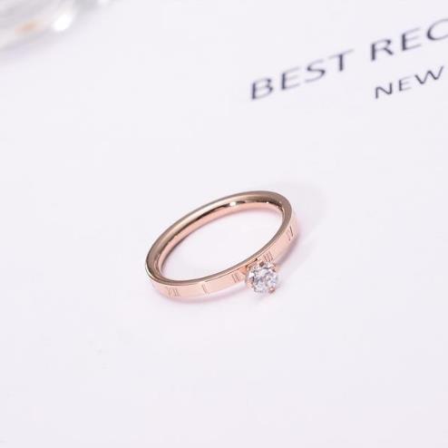 时尚气质玫瑰金戒指搭配：大气减龄戒指推荐（图）