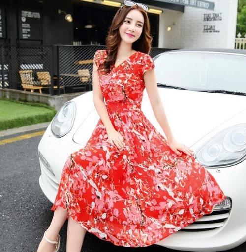 波西米亚长裙搭配什么外套才能彰显优雅女人味（图)