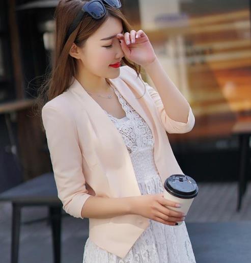 秋季必备修身小西装:时尚显瘦小西装搭配(图) 秋季必备修身小西装:时尚显瘦小西装搭配(图)