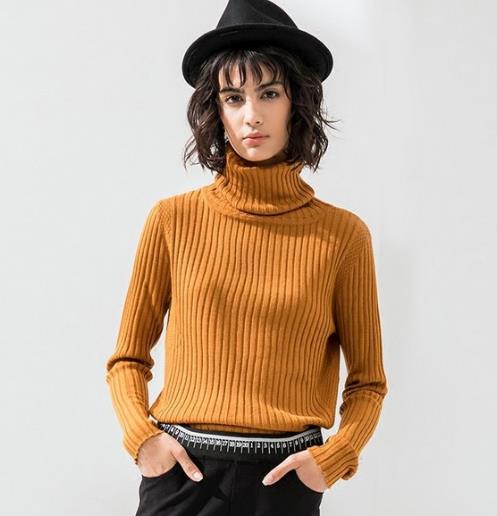 短款系带宽松针织衫搭配裤子:青春时尚甜美范(图) 短款系带宽松针织衫搭配裤子:青春时尚甜美范(图)