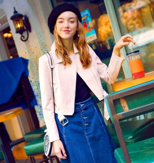 翻领机车夹克搭配包臀裙:时尚新潮又保暖(图) 翻领机车夹克搭配包臀裙:时尚新潮又保暖(图)