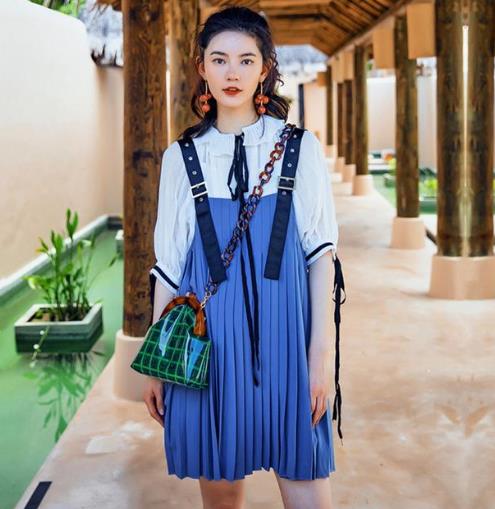 不过时的百褶裙你买了吗：经典时髦百褶裙推荐（图）