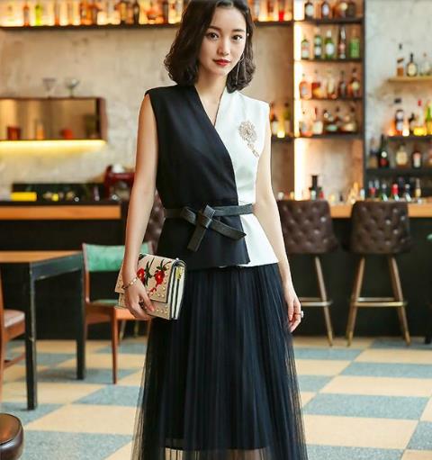 不过时的百褶裙你买了吗：经典时髦百褶裙推荐（图）