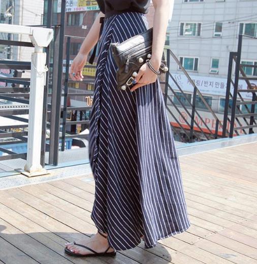 经典喇叭袖条纹连衣裙这么穿才时尚：遮肉显气质