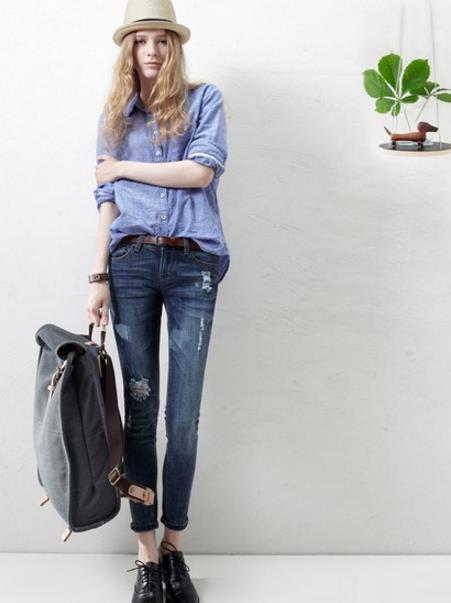 怎样搭配牛仔破洞裤:浪漫不失简单的酸白甜 怎样搭配牛仔破洞裤:浪漫不失简单的酸白甜