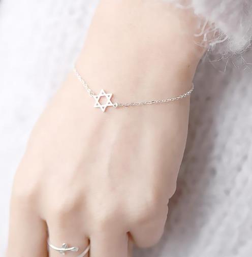 925纯银多层圈细手链:6款手链彰显淑女风范(图) 925纯银多层圈细手链:6款手链彰显淑女风范(图)