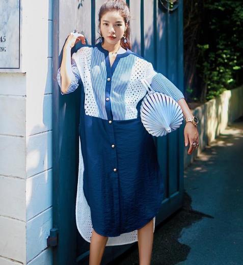 娜扎机场秀一不留神就火了“衬衫裙”：女神范十足