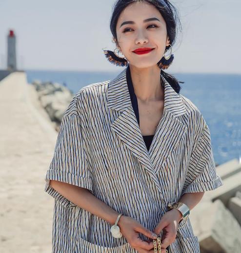 如今的衬衫裙真洋气：西装领系带衬衫裙搭配（图）