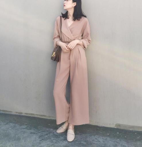 如何让小个子拥有视觉大长腿:高腰阔腿裤推荐(图) 如何让小个子拥有视觉大长腿:高腰阔腿裤推荐(图)