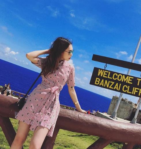 条纹裙大集合：条纹衬衫裙展现含苞待放之美（图）